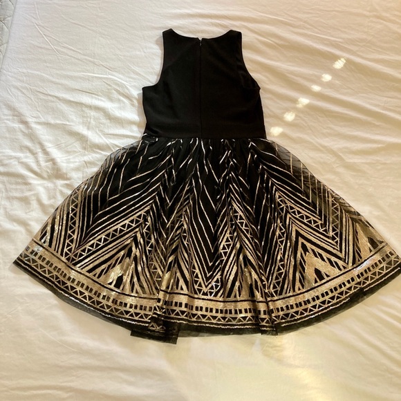 Vince Camuto cocktail dress - Picture 4 of 4